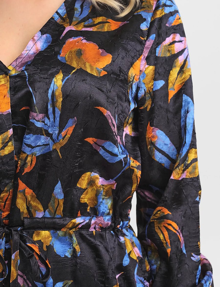 Nümph - NUKELBY DRESS - vidutinio ilgio suknelės - dark sapphire - 5