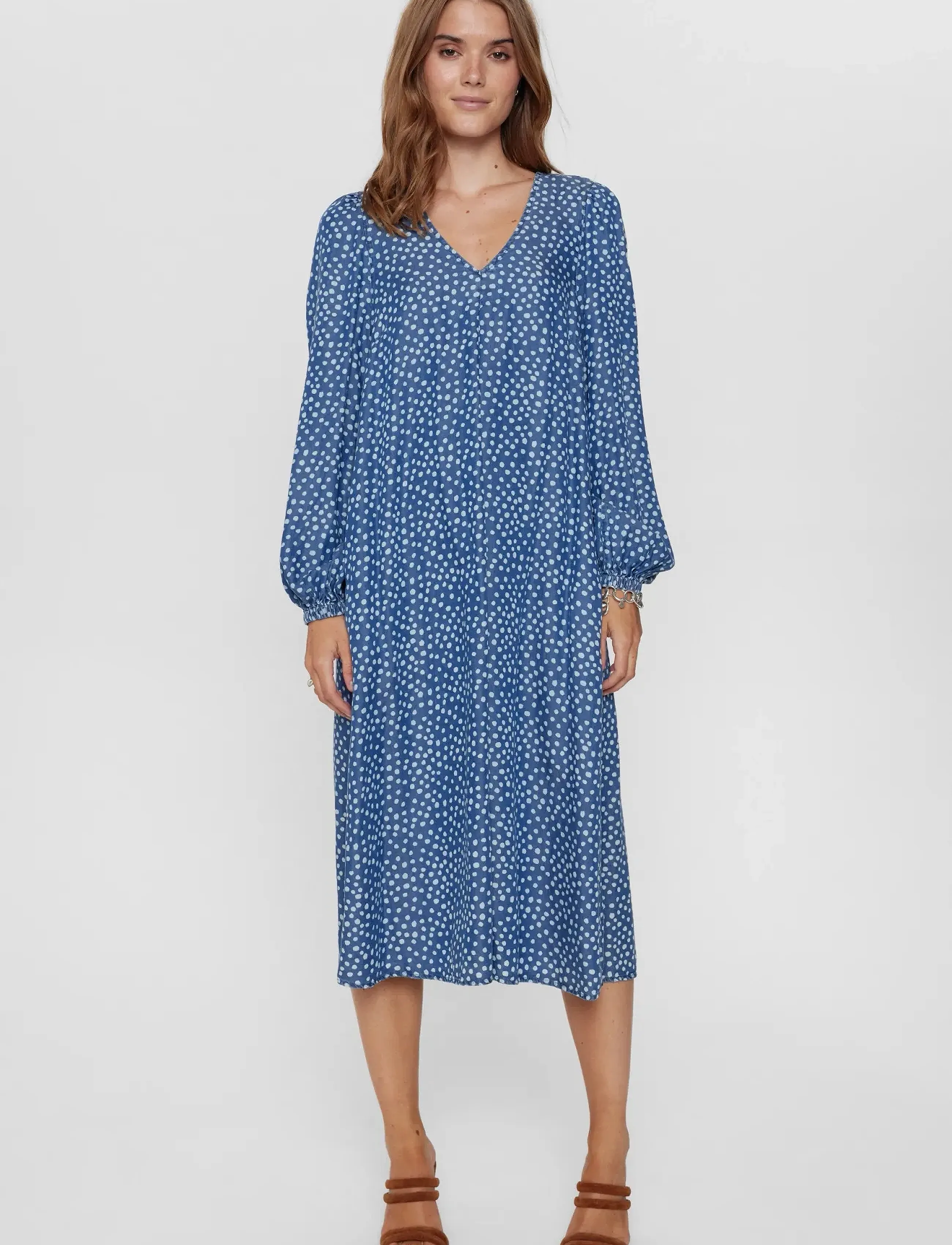 Nümph NUVILNA DRESS - Kjoler - MEDIUM BLUE DENIM / blue