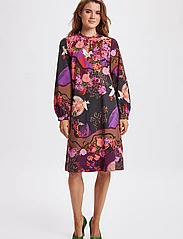 Nümph - NUVICKI DRESS - shirt dresses - vibrant orchid - 4