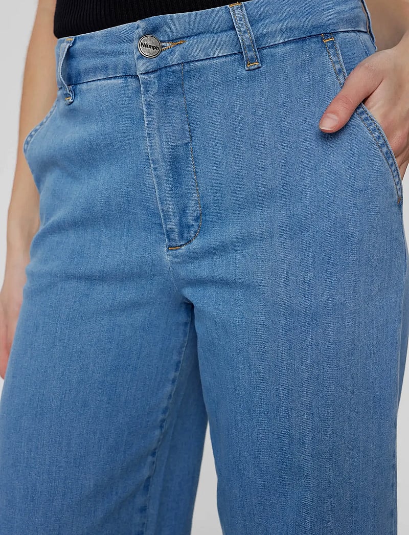 Nümph - NUAMBER PANTS - LIGHT BLUE - sirge säärega teksad - light blue denim - 5