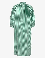 Nümph - NUERICA DRESS - skjortekjoler - green spruce - 1