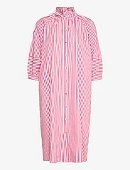 Nümph - NUERICA DRESS - shirt dresses - teaberry - 0