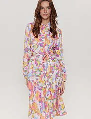 Nümph - NUSLISH DRESS - marškinių tipo suknelės - pink lemonade - 2