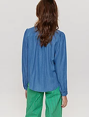 Nümph - NUMIO SHIRT - long-sleeved shirts - light blue denim - 3