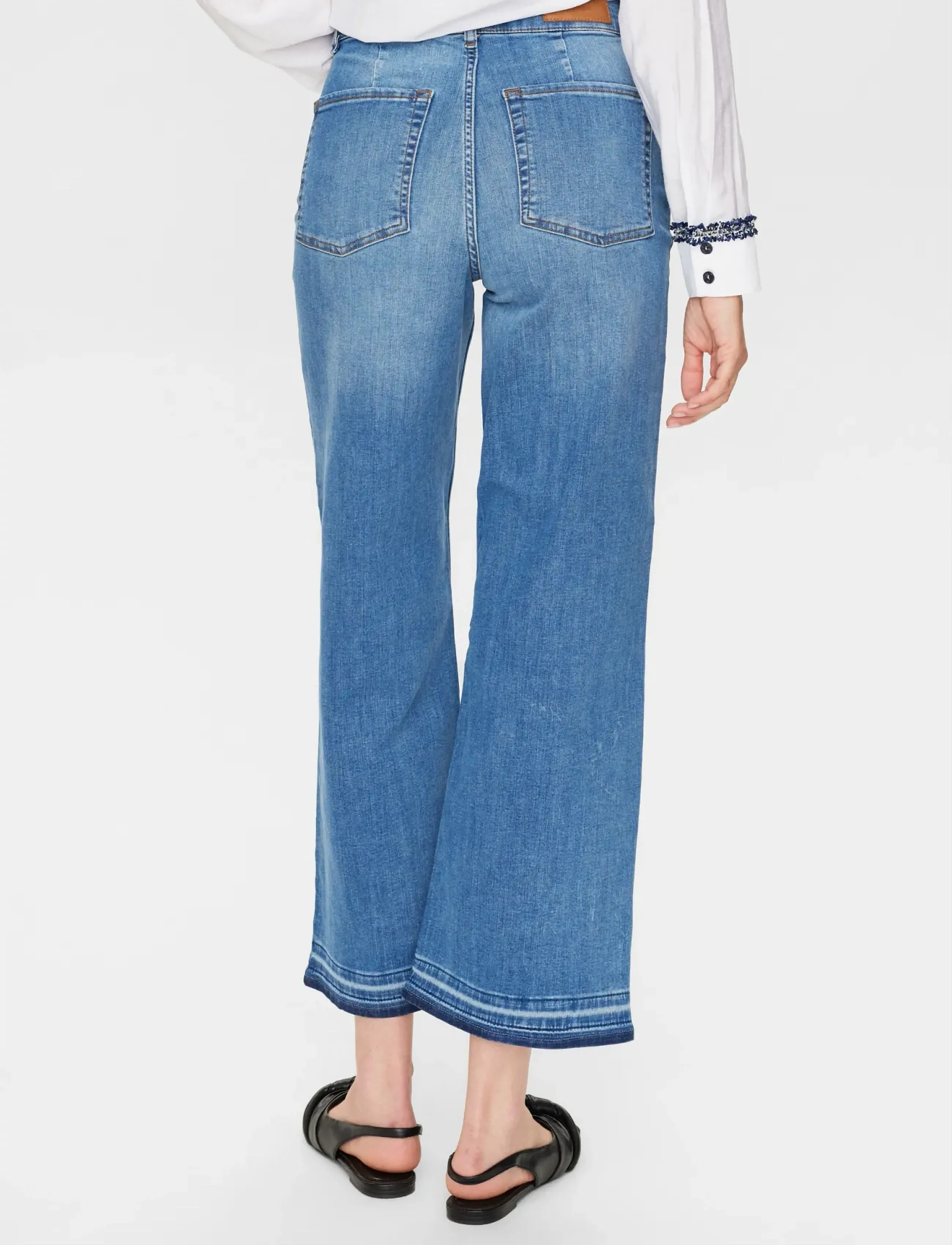 Nümph - NUPARIS JEANS TREND CROP- MID BLUE - schlaghosen - medium blue denim - 3