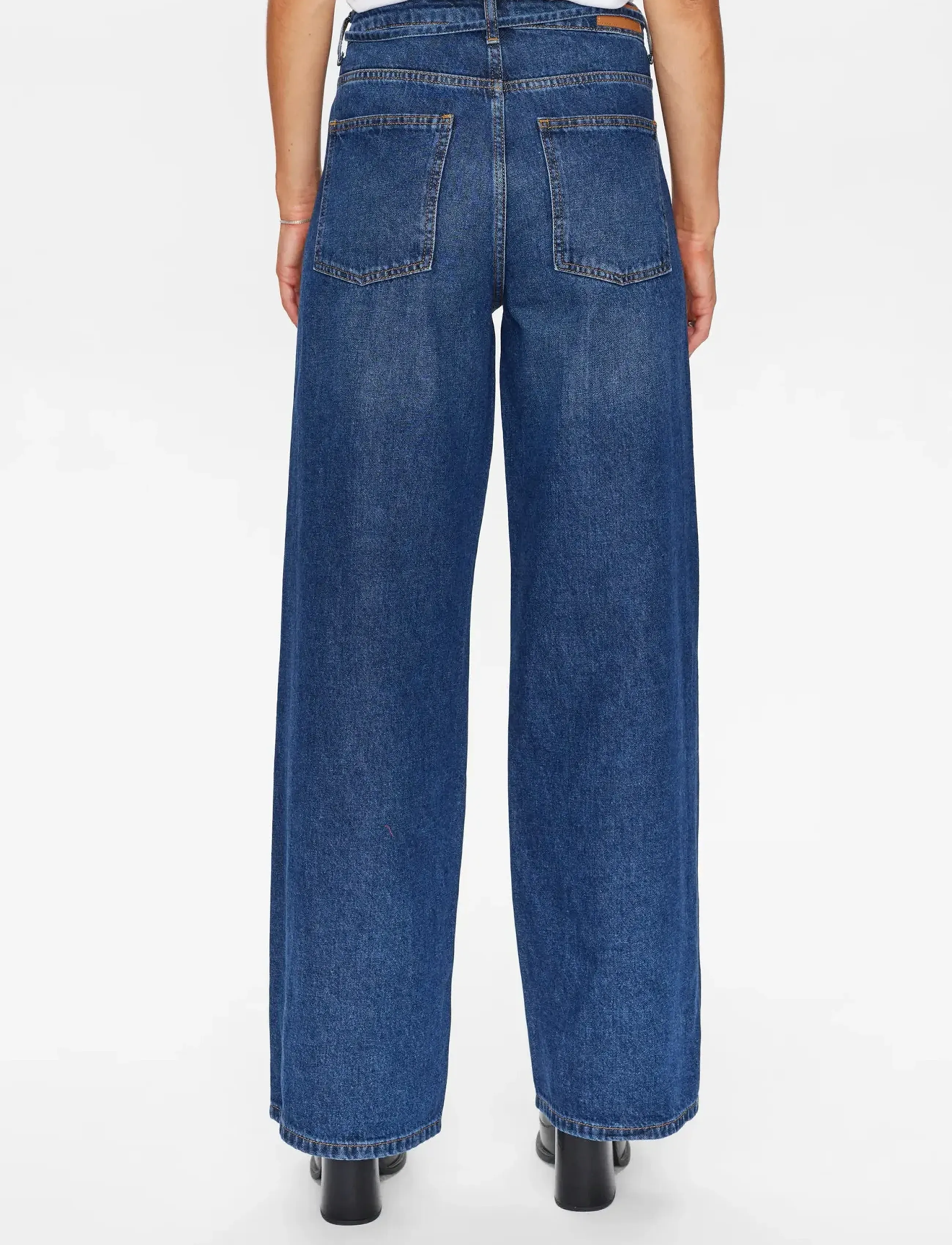 NÜMPH Nubrooklyn Jeans Dark dam – bild 4