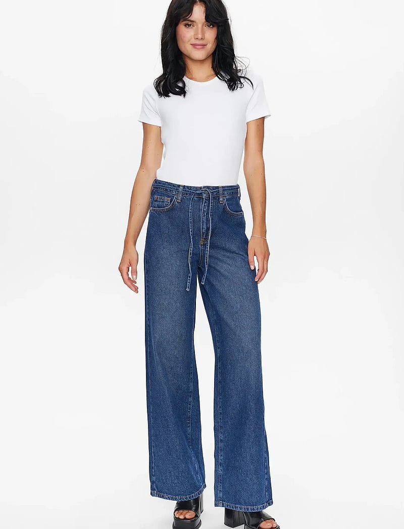 Nümph - NUBROOKLYN JEANS - DARK BLUE - brede jeans - dark blue denim - 4