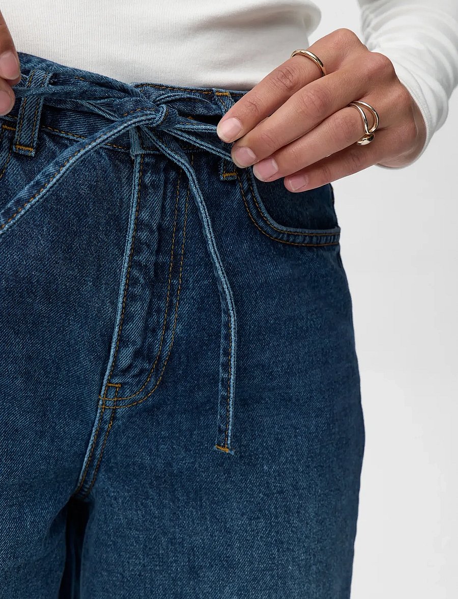 Nümph - NUBROOKLYN JEANS - DARK BLUE - leveälahkeiset farkut - dark blue denim - 5