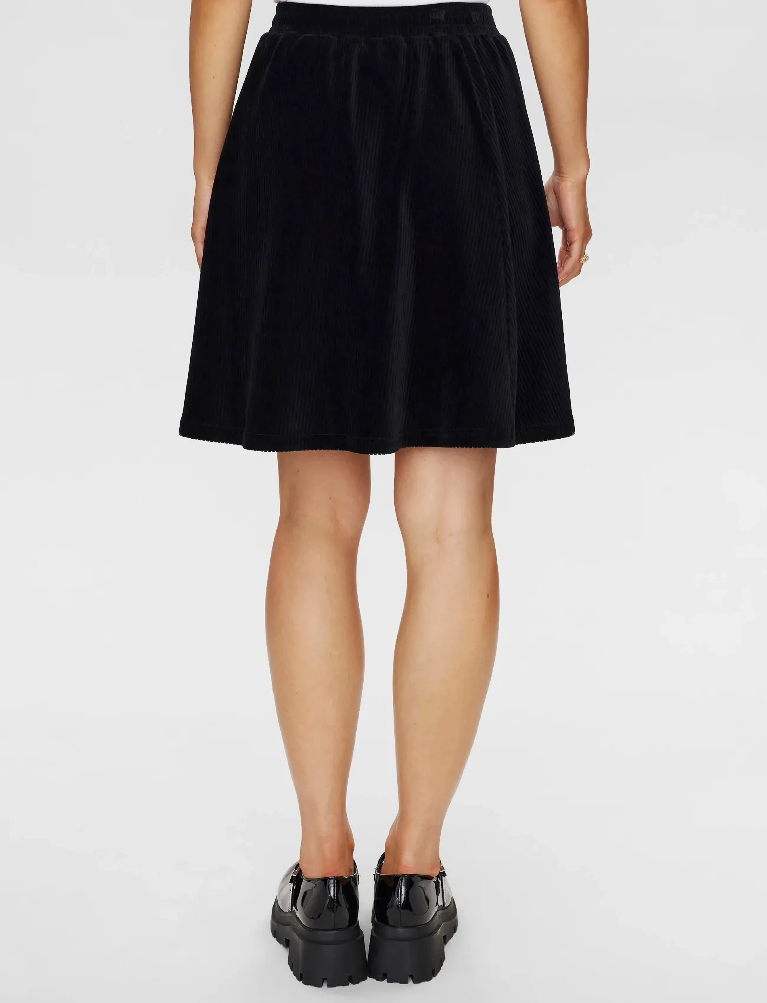 Nümph - NUSELMA SKIRT - kurze röcke - caviar - 3