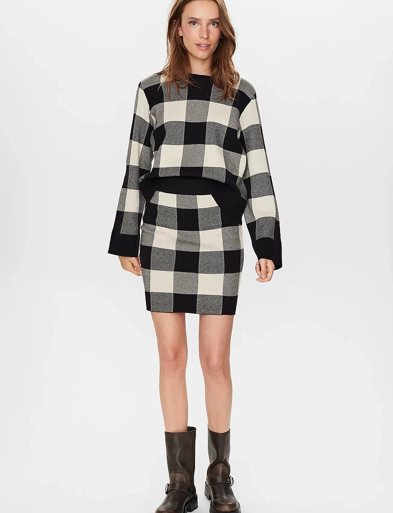 Nümph - NULITTA SKIRT - stickade kjolar - caviar - 4