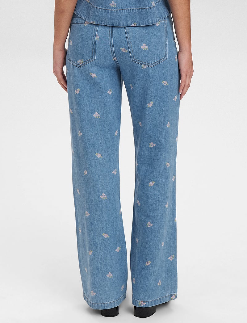 Nümph - NUIBIZA JEANS - straight jeans - medium blue denim - 3