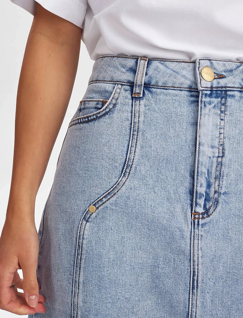 Nümph - NUTORONTO MIDI SKIRT - teksaseelikud - light blue denim - 4