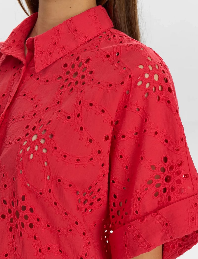 Nümph - NUKARISSA SHIRT - bluzki z krótkim rękawem - geranium - 5