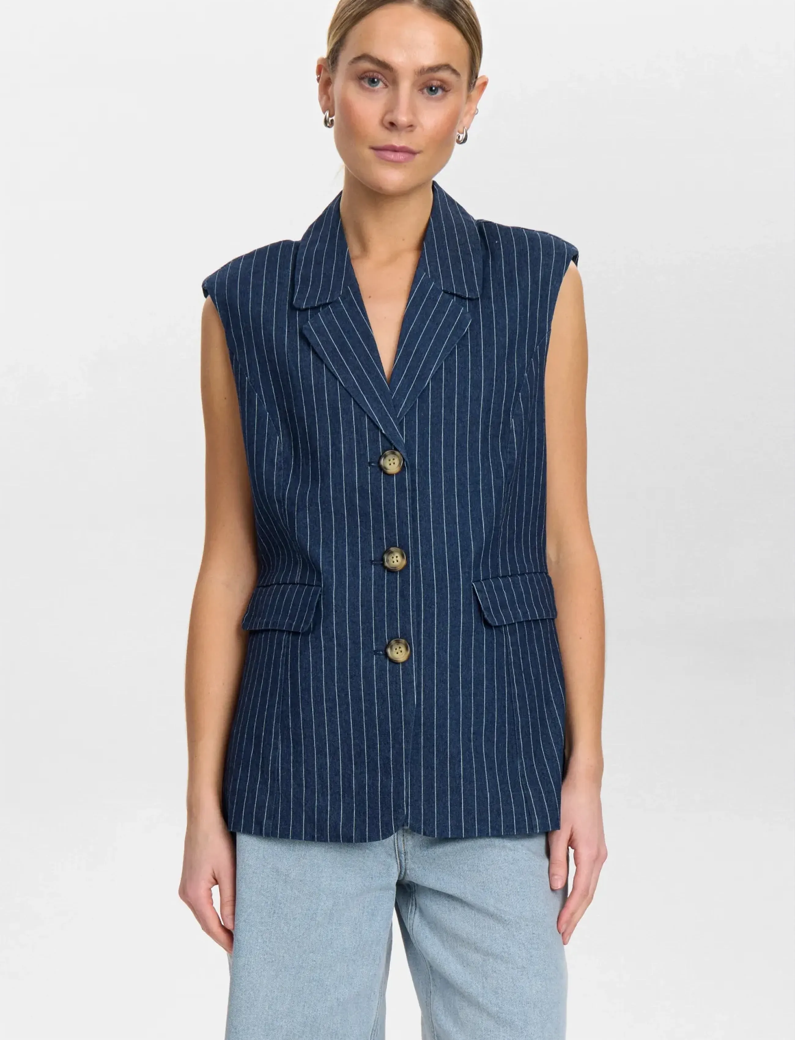 Nümph - NUVIBEKE VEST - denim vests - medium blue denim - 2