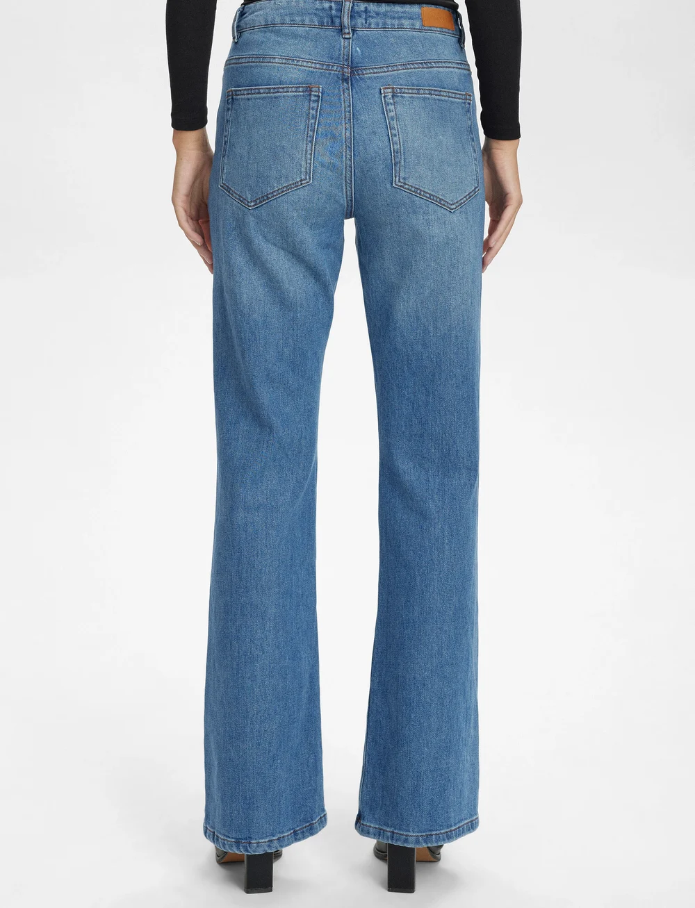 Nümph - NULONDON JEANS LONG - džinsi ar zvanveida galiem - med. blue washed denim - 3