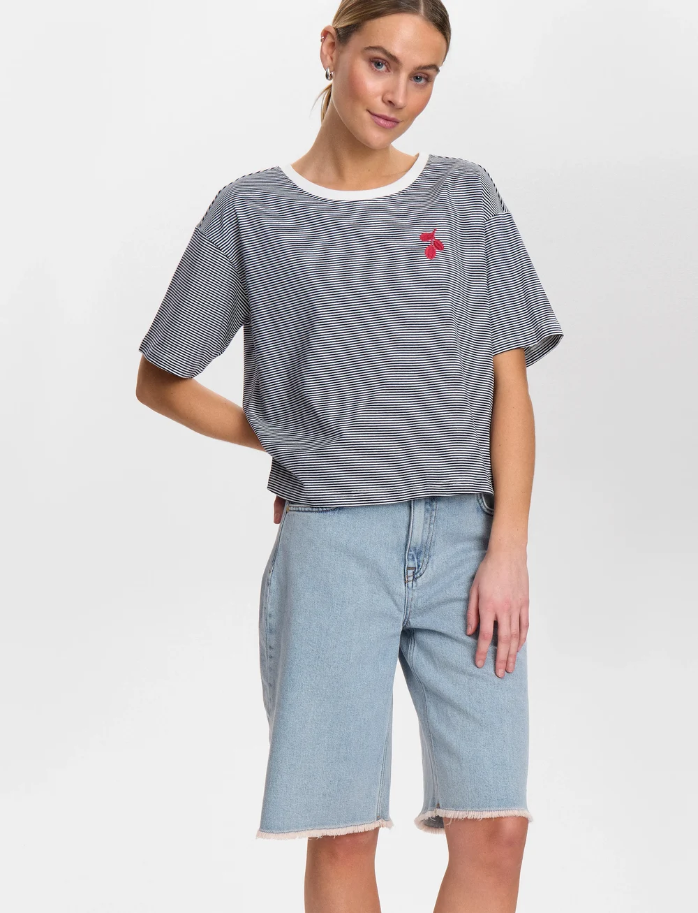 Nümph - NUPIPPI T-SHIRT - t-shirts - dark sapphire - 2