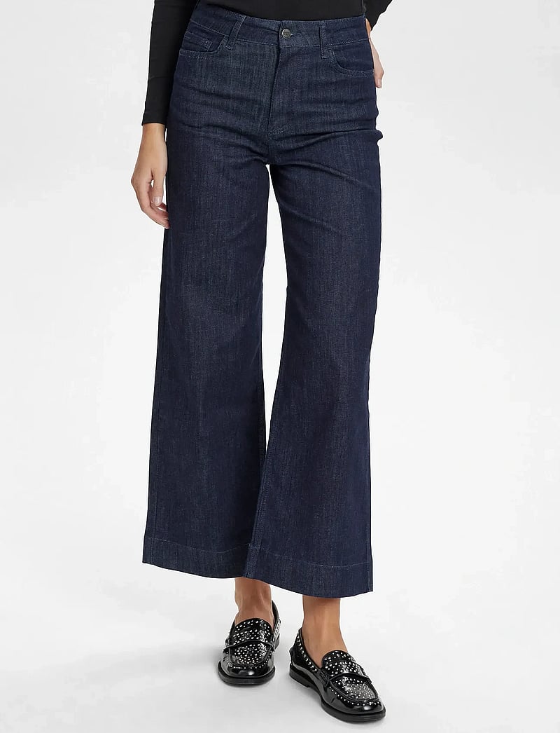 Nümph - NUPARIS PANT CROP DARK D. BLUE - straight jeans - dark denim blue - 3