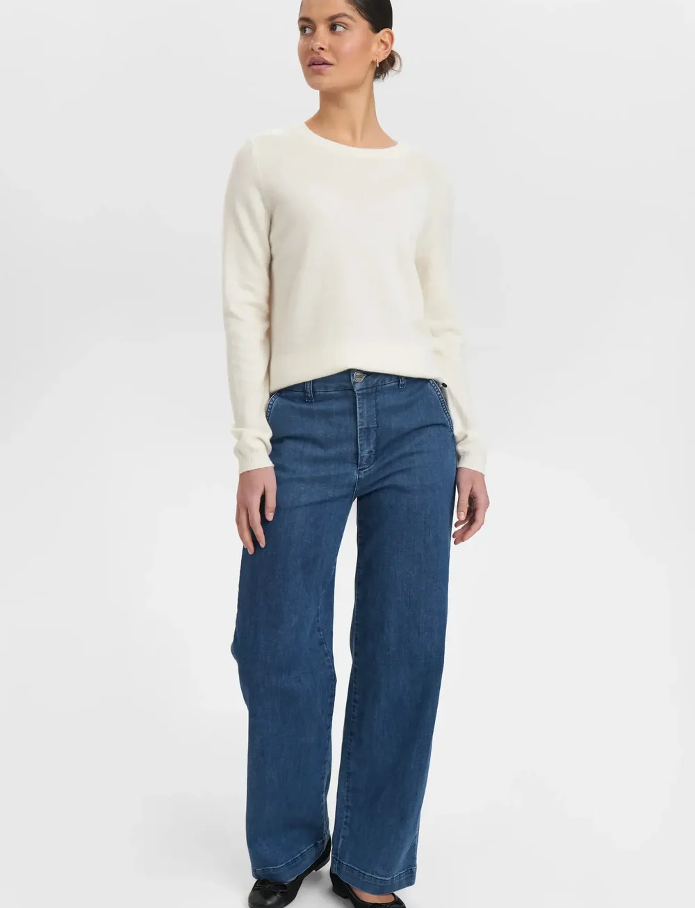 Nümph - NUAMBER PANTS SHORT - straight jeans - medium blue denim - 3