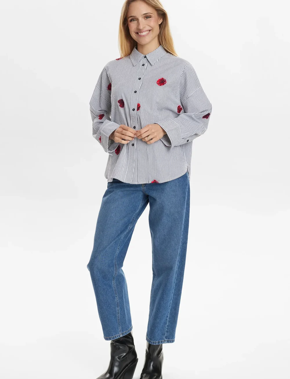 Nümph - NUTILLIE SHIRT - långärmade skjortor - dark sapphire - 4