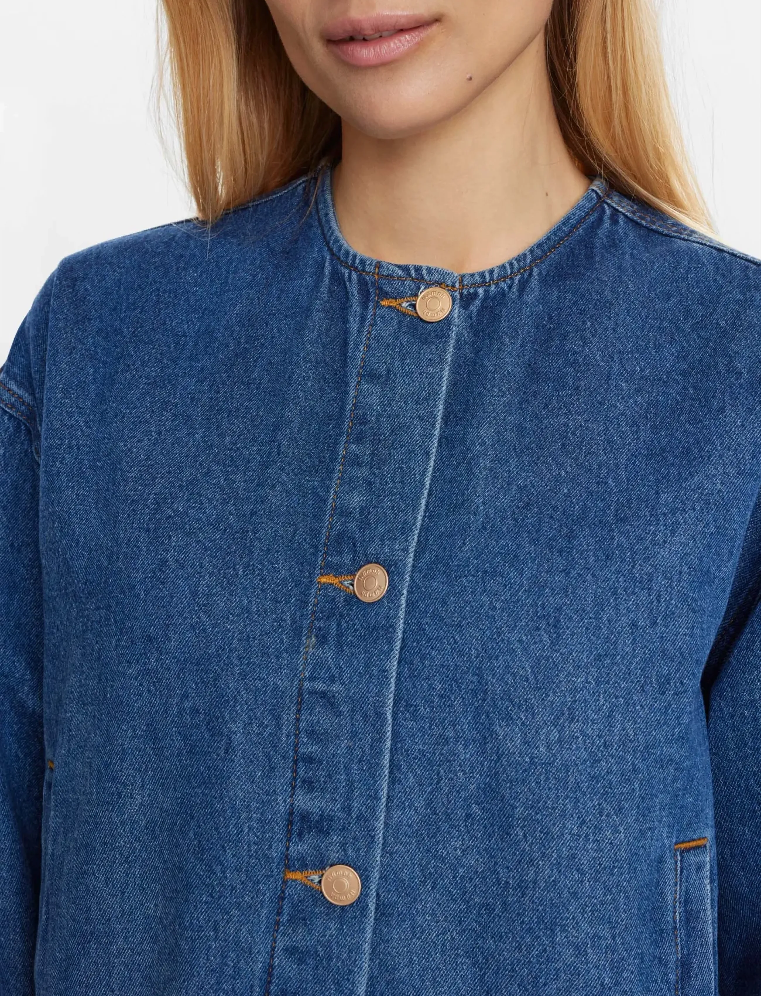 Nümph - NUCUBA JACKET - ytterkläder - classic blue denim - 5