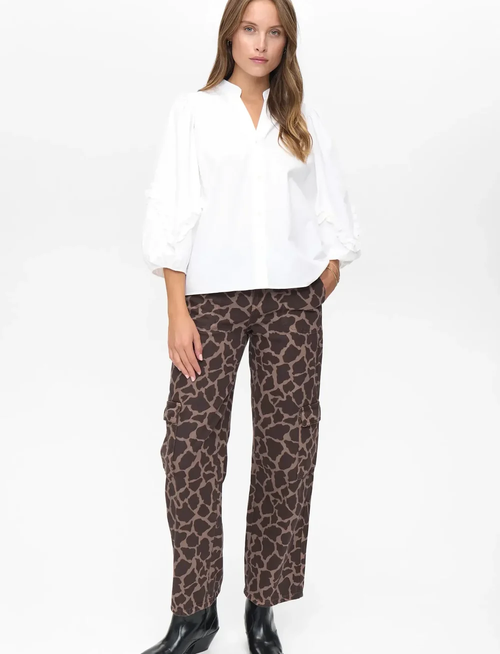 Nümph - NUAIKO SHIRT - krekli ar garām piedurknēm - bright white - 4