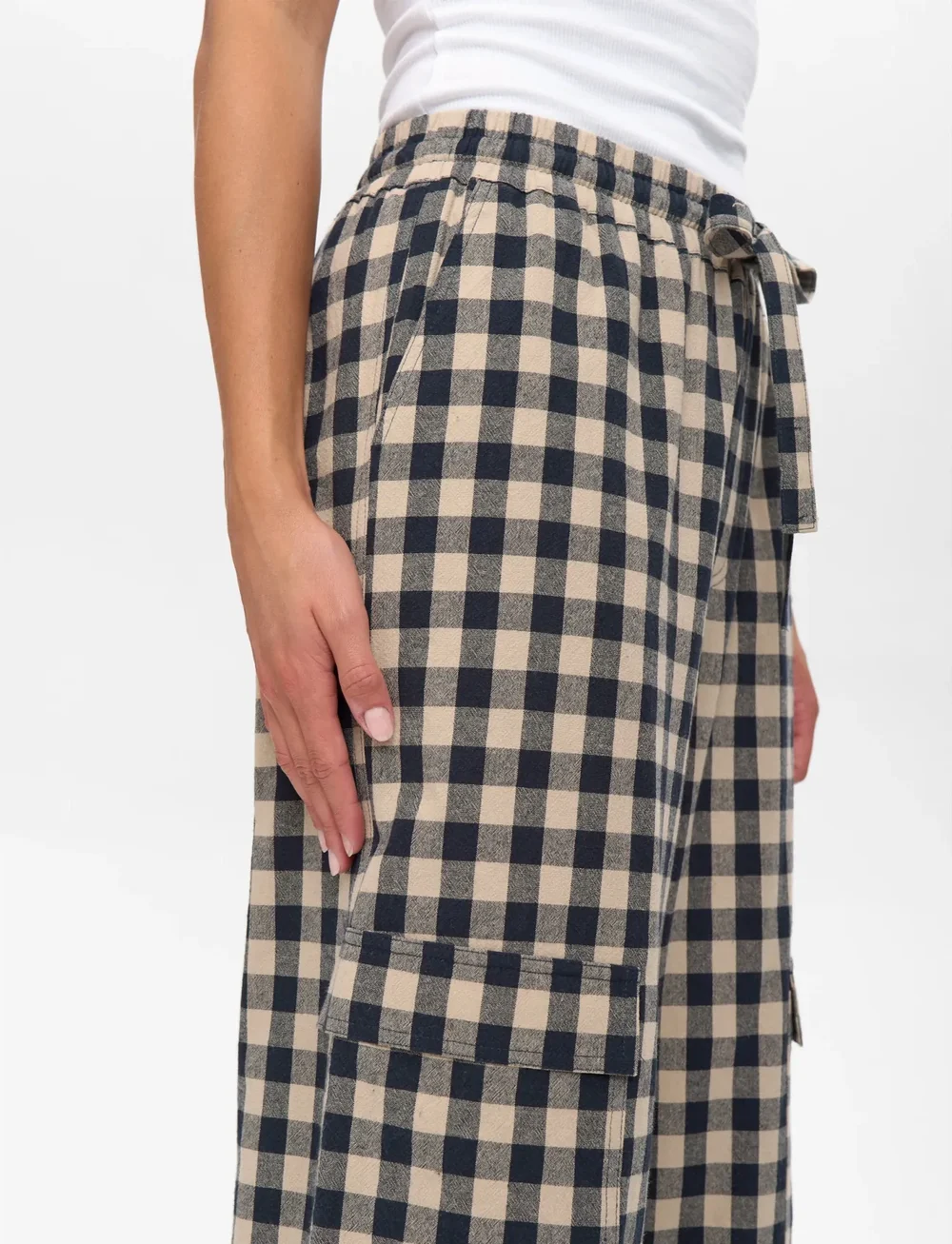 Nümph - NUCHIKKA PANTS - cargobyxor - dark sapphire - 4