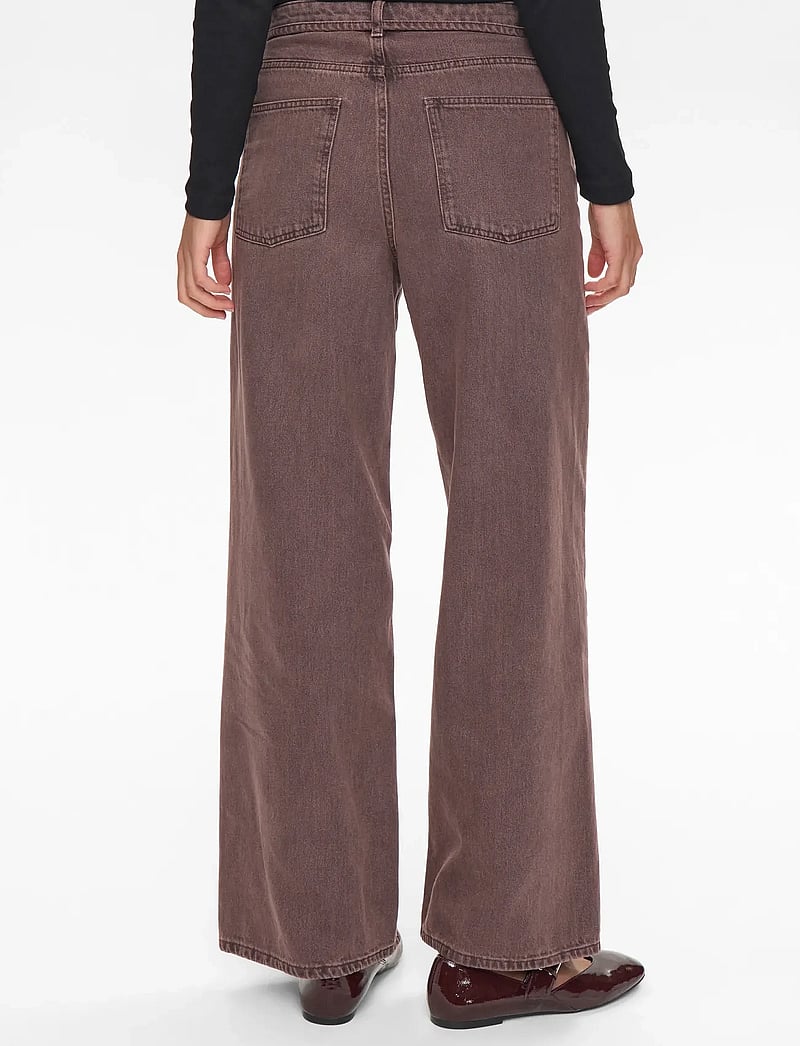 Nümph - NUBROOKLYN JEANS COLOR - raka jeans - black coffee washed - 4