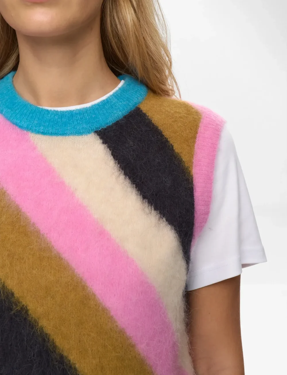 Nümph - NUSURI MULTI STRIPE VEST - stickade västar - obsidian - 3