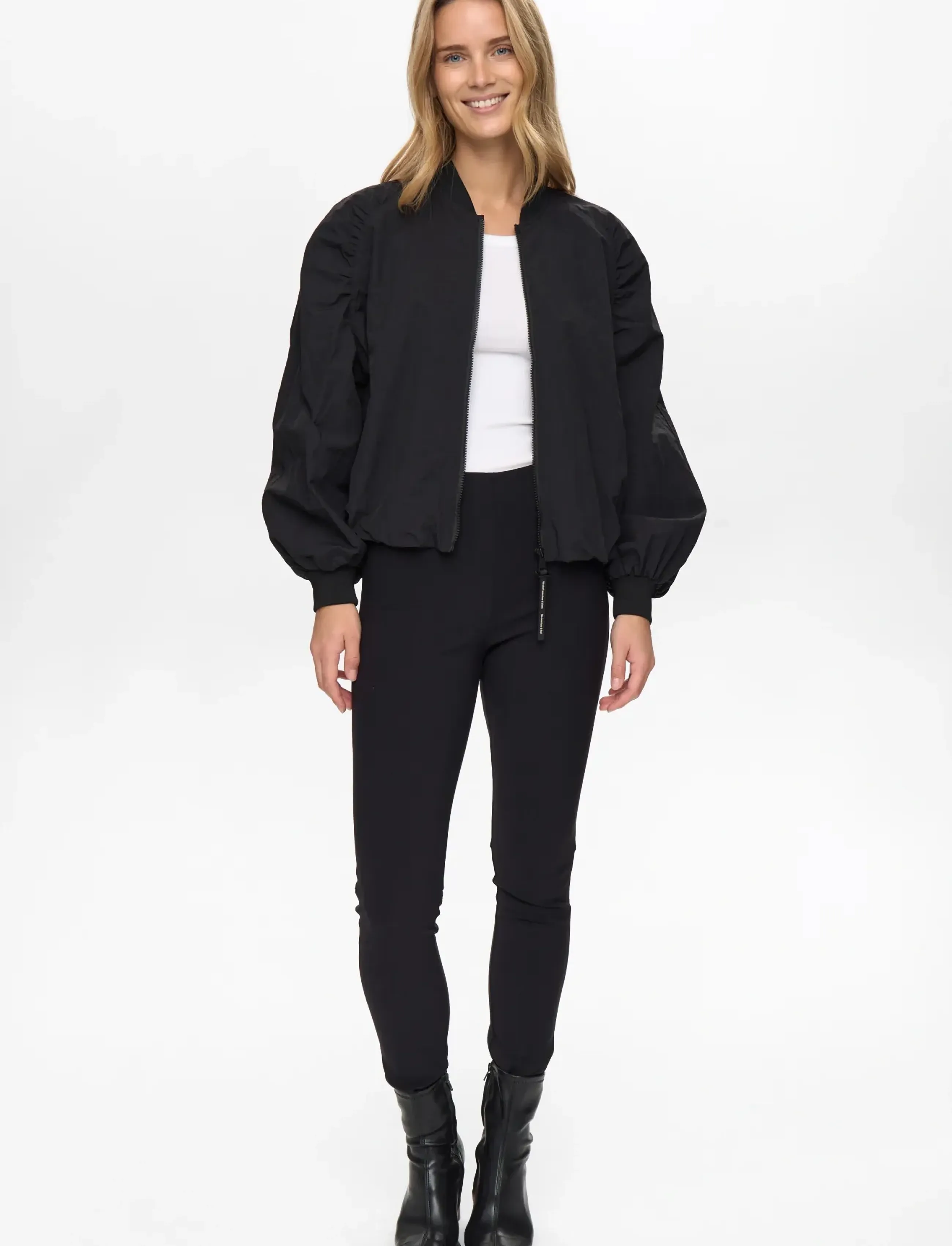 Nümph - NUBOLINA JACKET - kevadjoped - caviar - 5