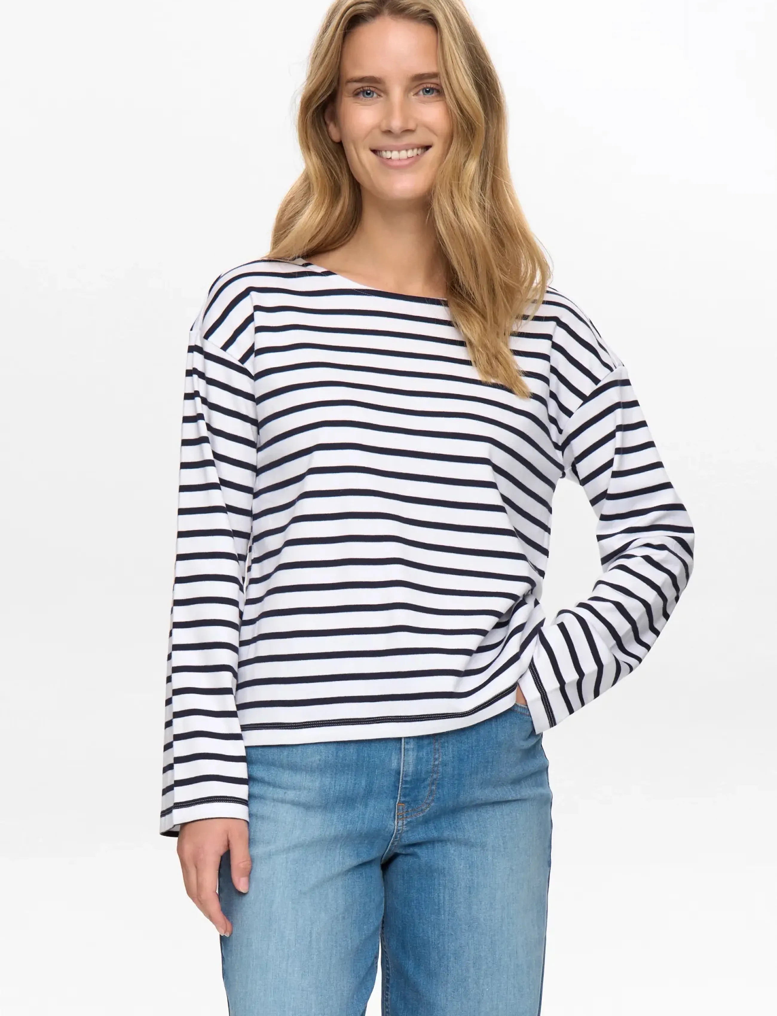Nümph NUHIRA LS BLOUSE - GOTS - T-Shirts & Tops - DARK SAPPHIRE / white