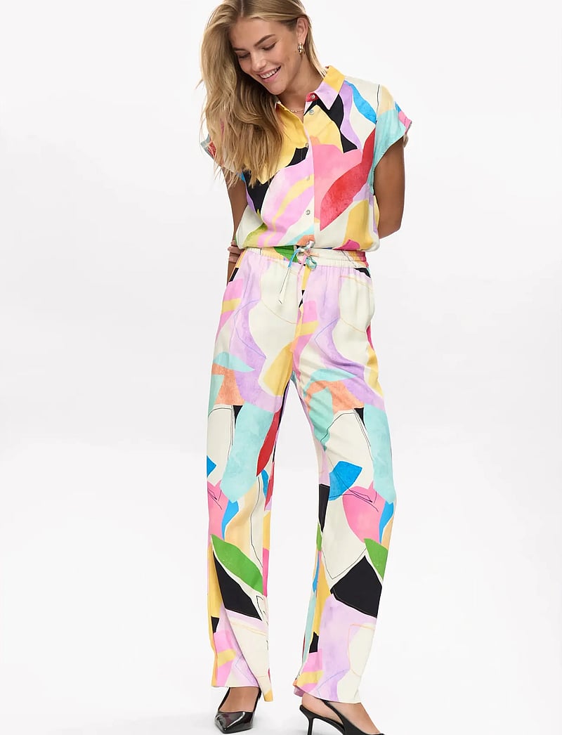 Nümph - NUADELINE PANTS - wide leg trousers - peony - 4