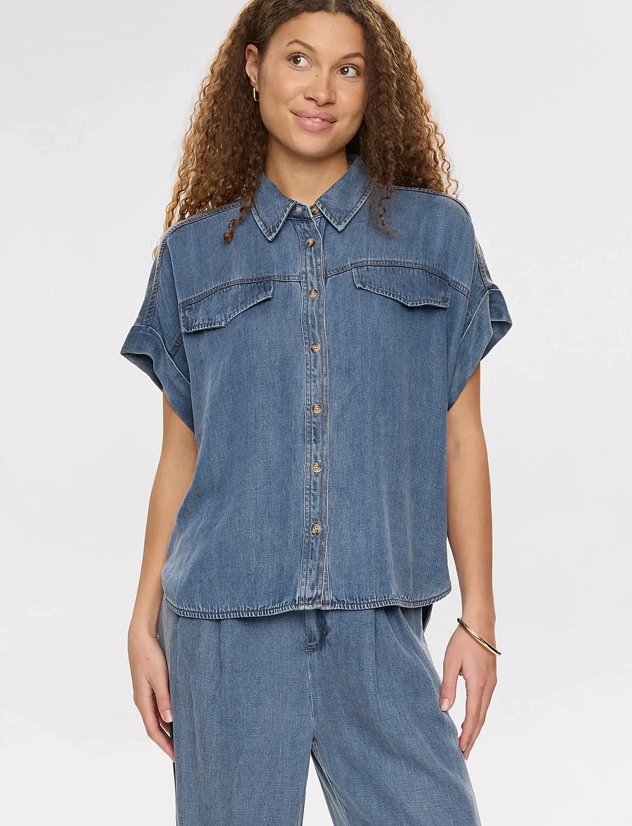Nümph - NUELIDA SLEEVELESS SHIRT - jeansskjortor - snow washed denim - 0