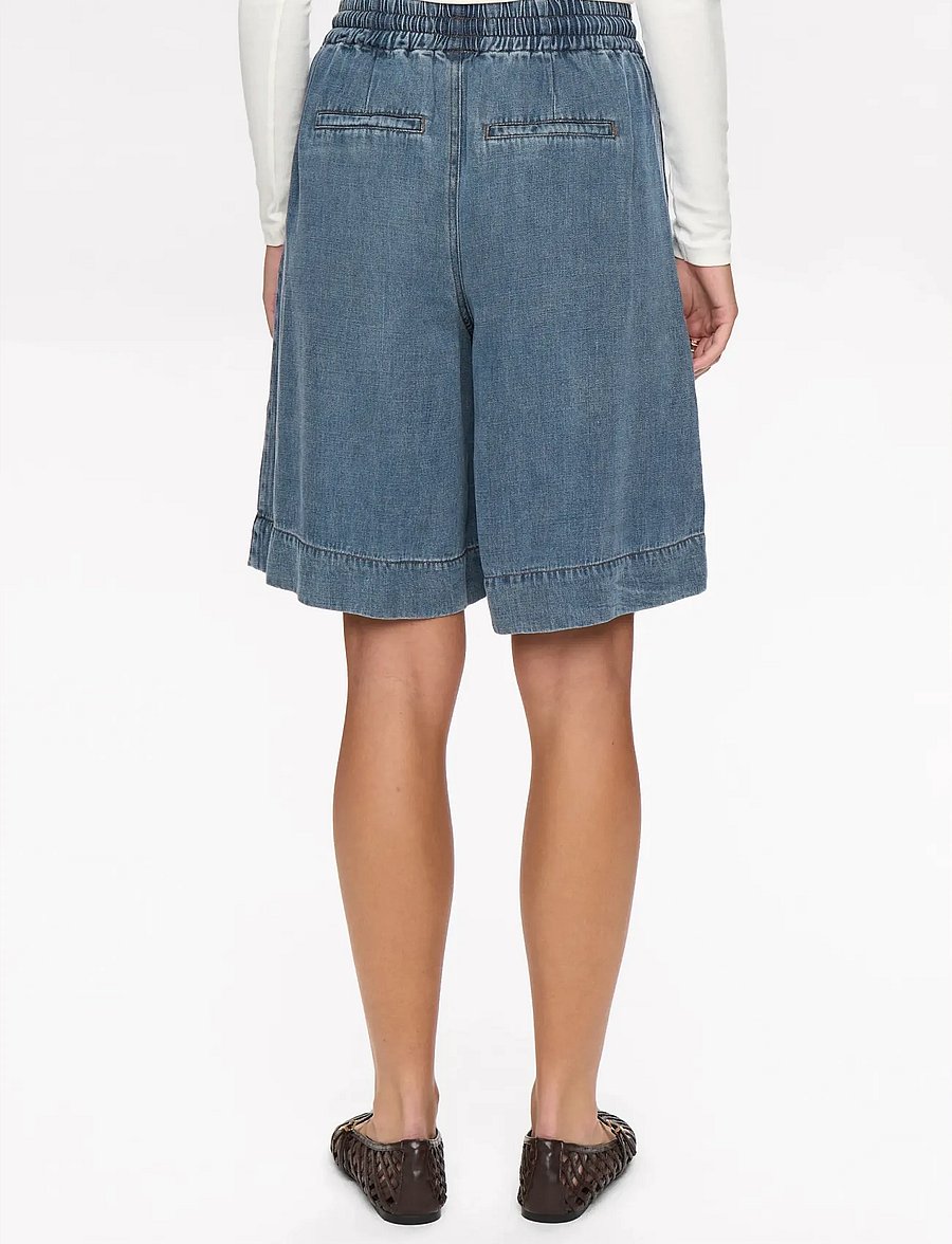Nümph - NUELIDA SHORTS - lühikesed teksapüksid - snow washed denim - 0