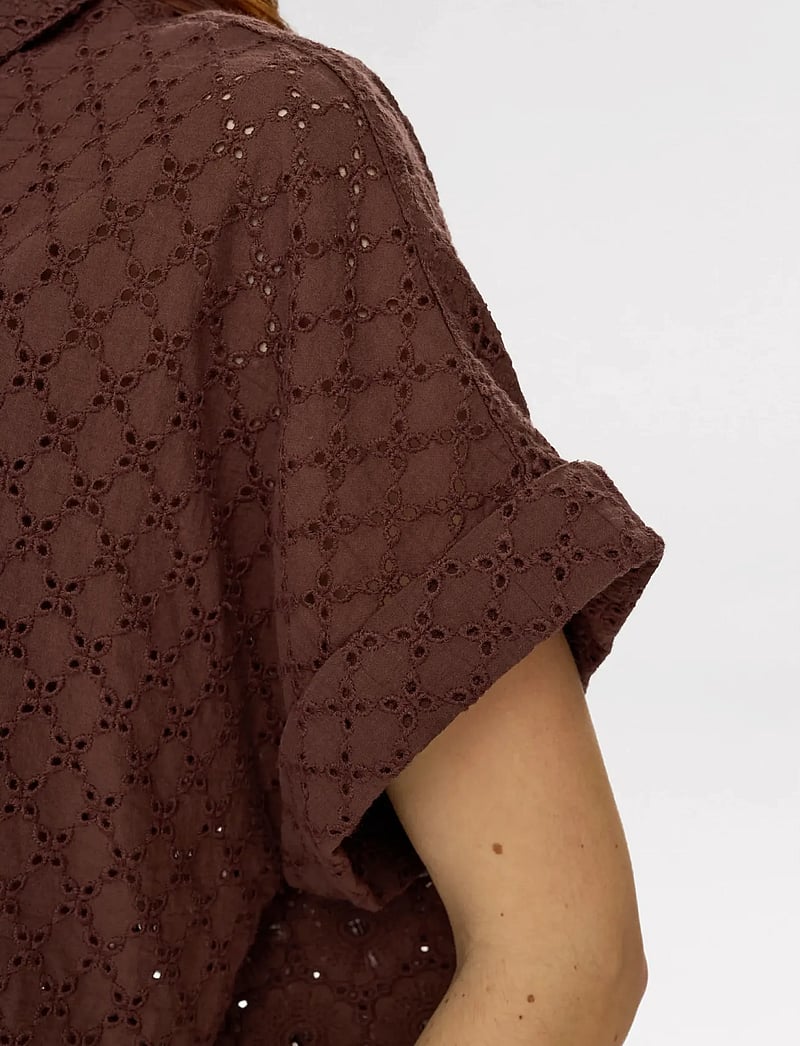 Nümph - NUPALMA SLEEVELESS SHIRT - short-sleeved shirts - chicory coffee - 5