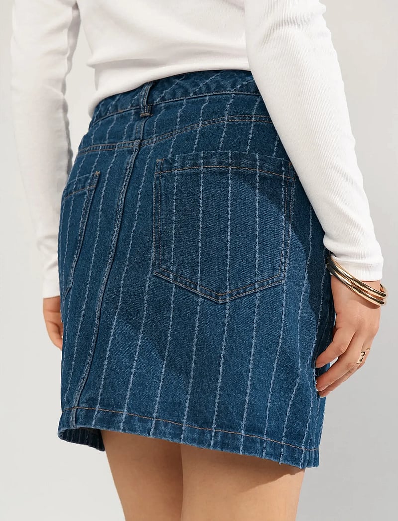 Nümph - NUATLANTA SKIRT - jeansröcke - medium blue denim - 3