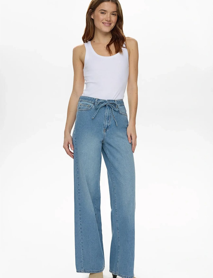 Nümph - NUBROOKLYN HR WIDE JEANS P3010 - hosen mit weitem bein - light blue denim - 3
