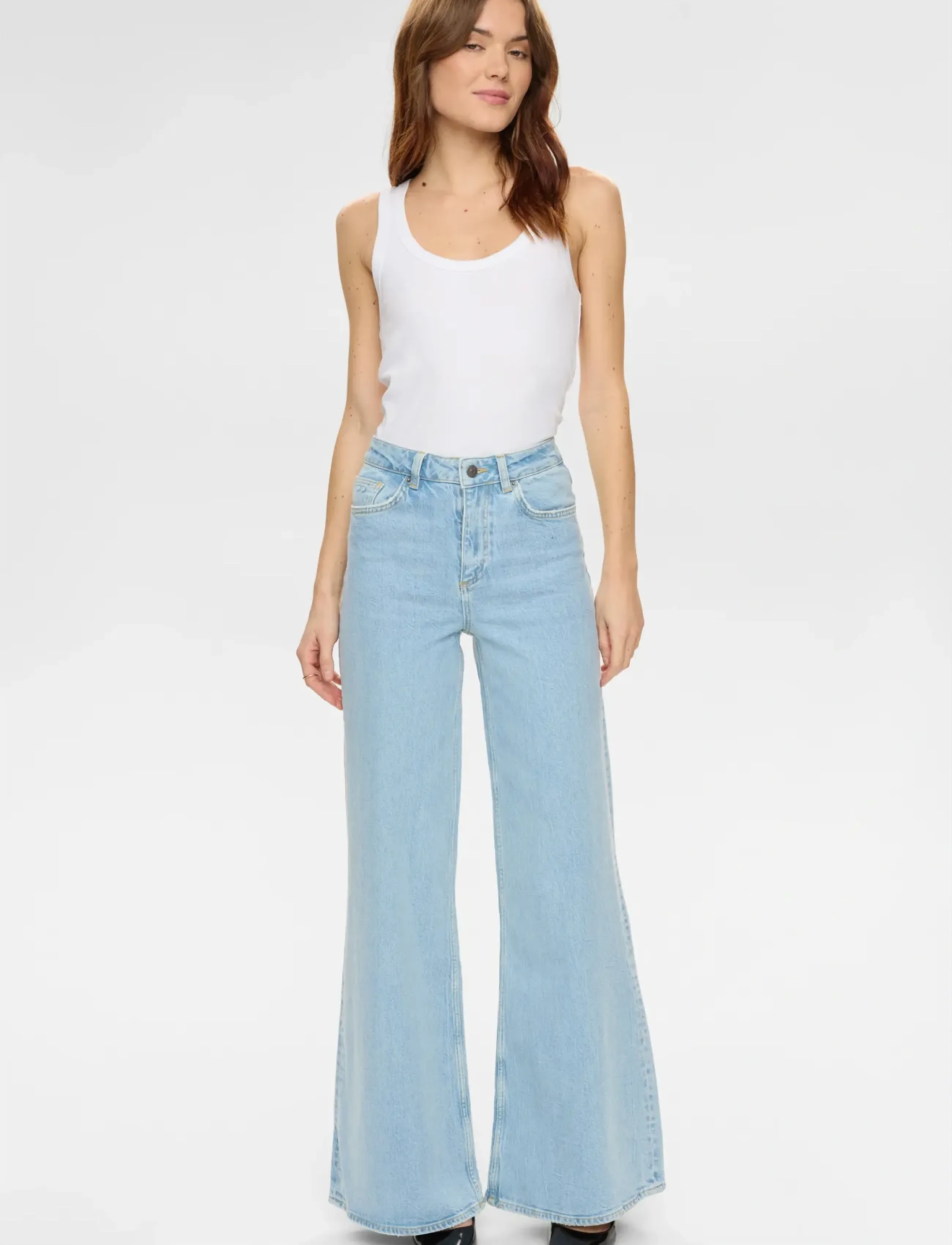 Nümph - NUPISA HR WIDE JEANS S3010 - jeans évasés - light blue denim - 2