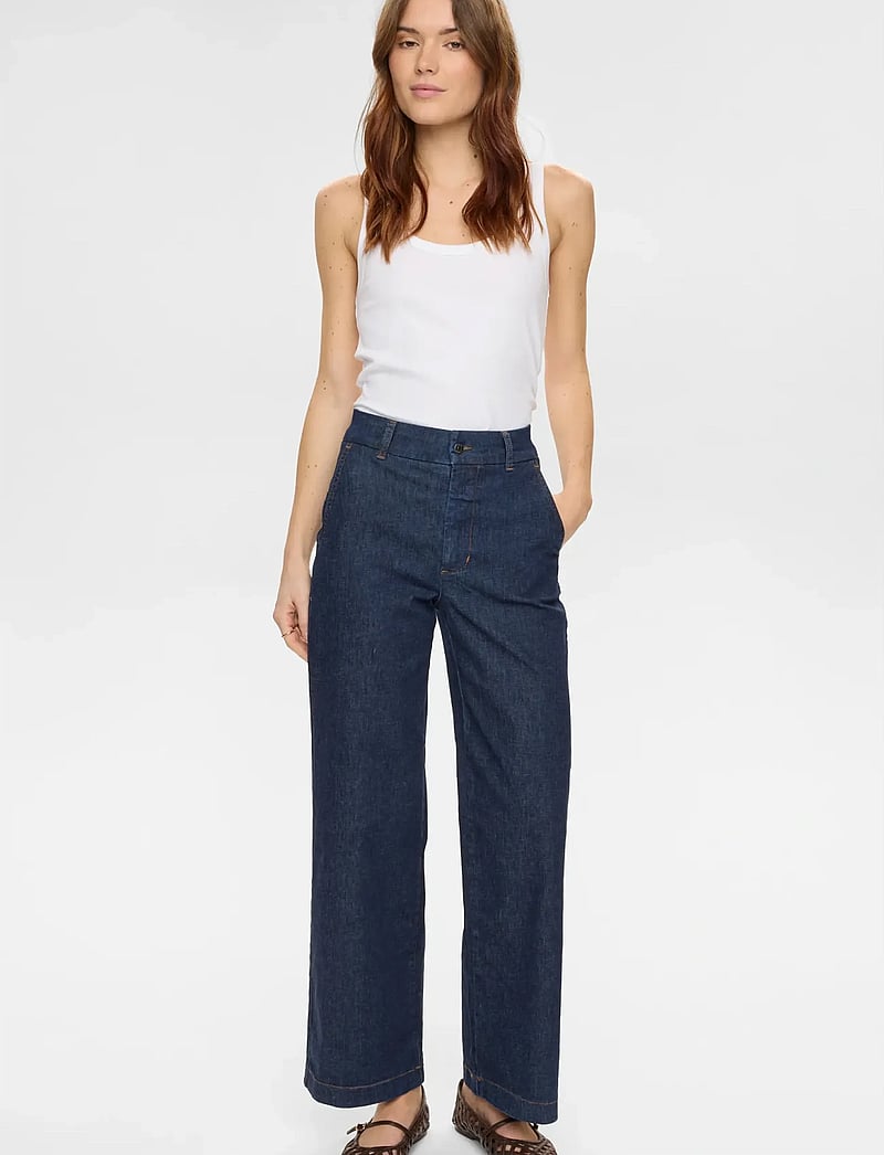 Nümph - NUAMBER HR WIDE JEANS B3012 - hosen mit weitem bein - dark blue denim - 4