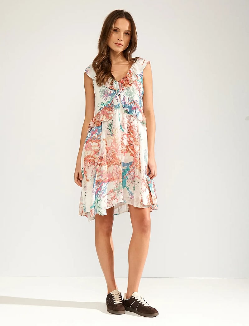 Nümph - NUCORAL RUFFLE DRESS - konfirmationstøj - cloud dancer - 0