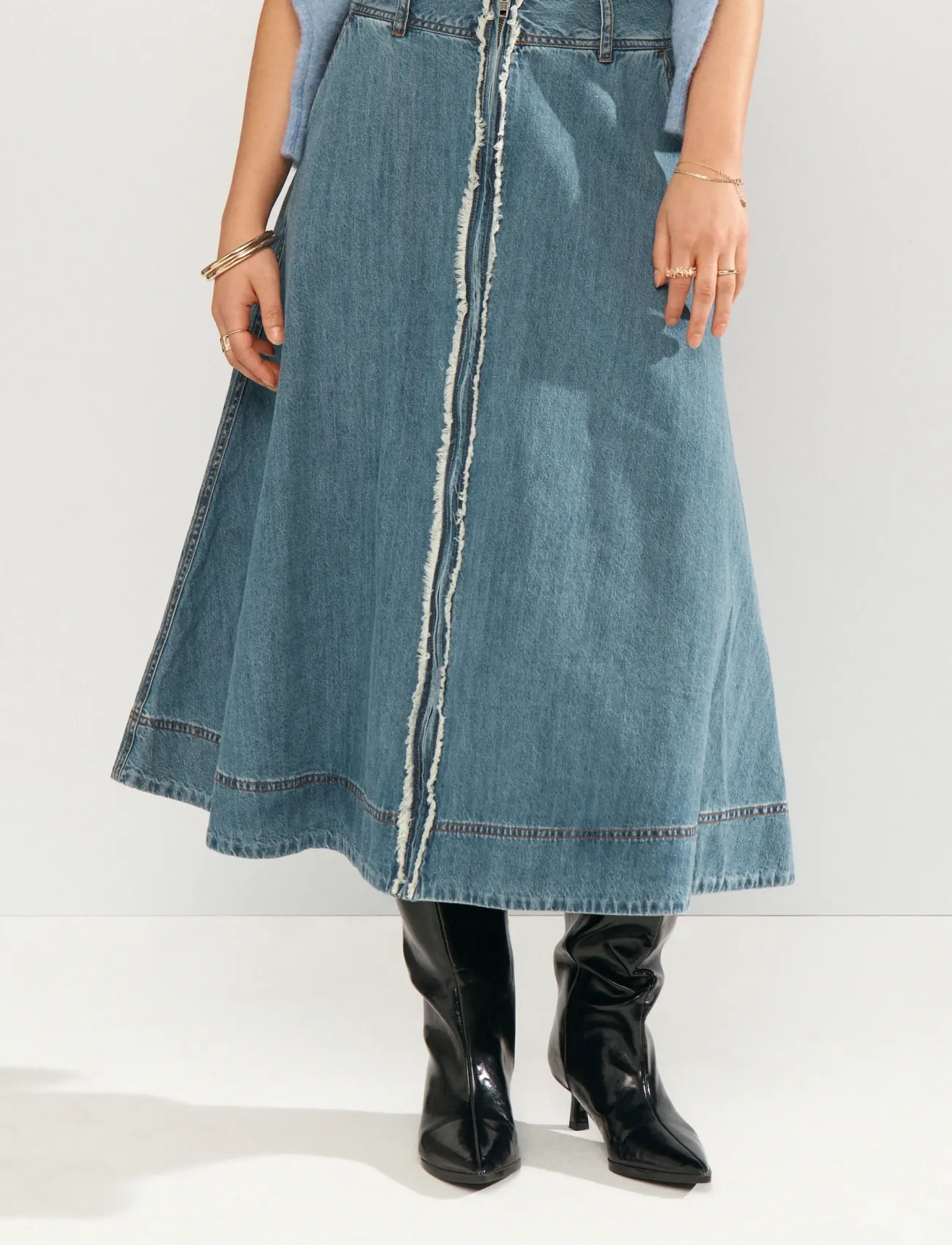 Nümph NUSANDIE SKIRT - Denim skirts - MEDIUM BLUE DENIM / blue