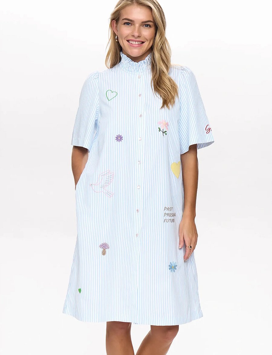 Nümph - NUASHLEY EMBROIDERY DRESS - sommerkjoler - airy blue - 0