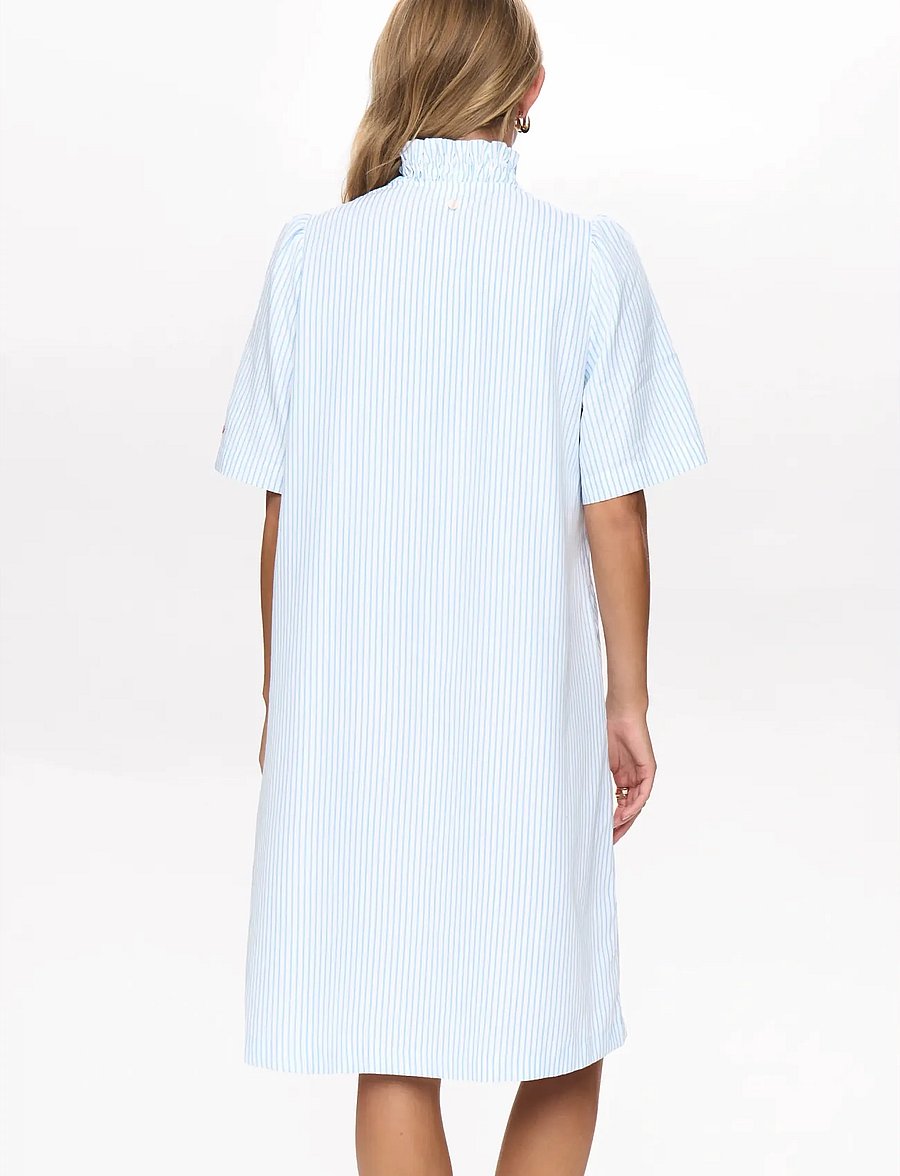 Nümph - NUASHLEY EMBROIDERY DRESS - sommerkjoler - airy blue - 3
