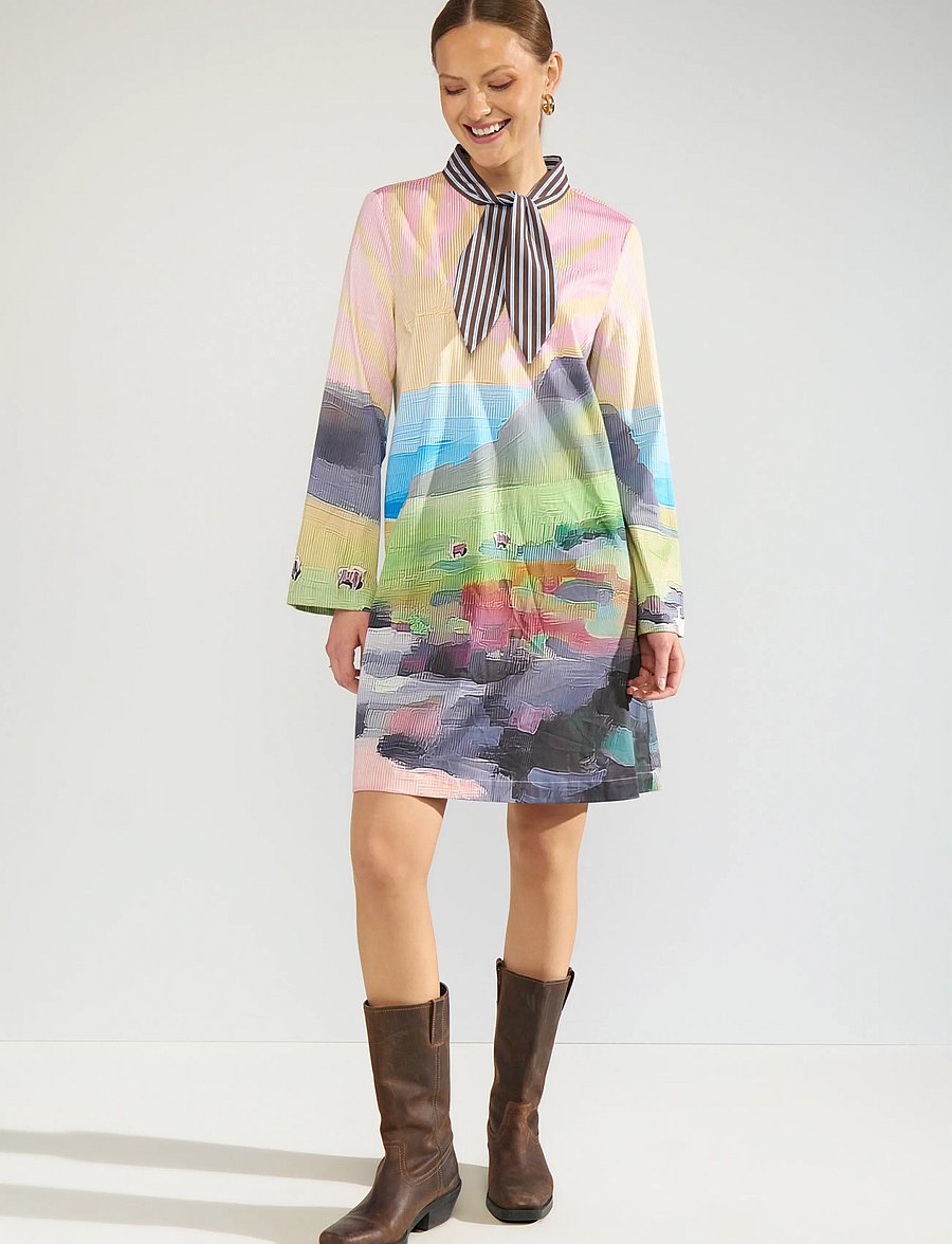 Nümph - NUHIGHLAND DRESS - kurze kleider - calla green - 0