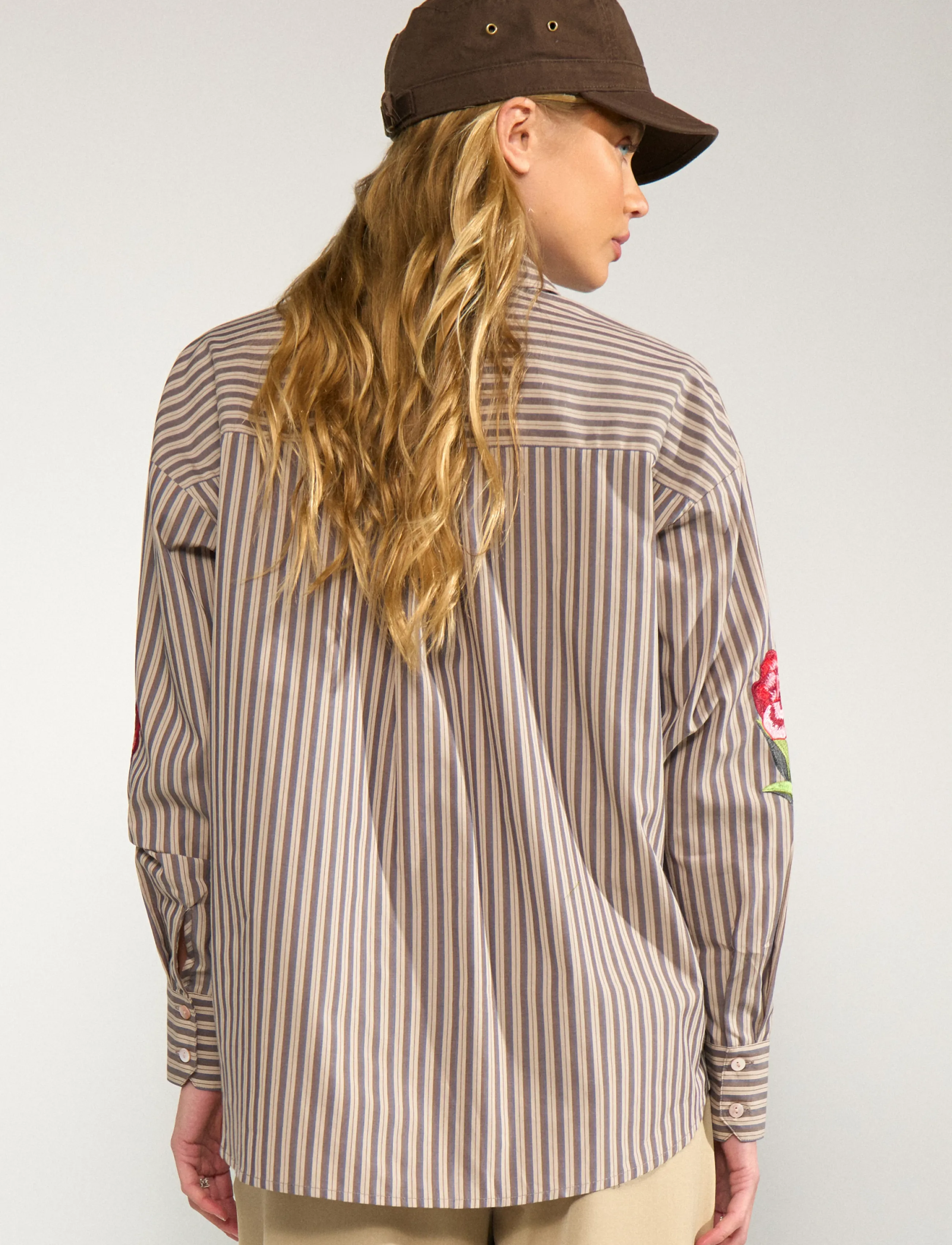 Nümph - NUKACEY EMBROIDERY SHIRT - pikkade varrukatega särgid - deep taupe - 3
