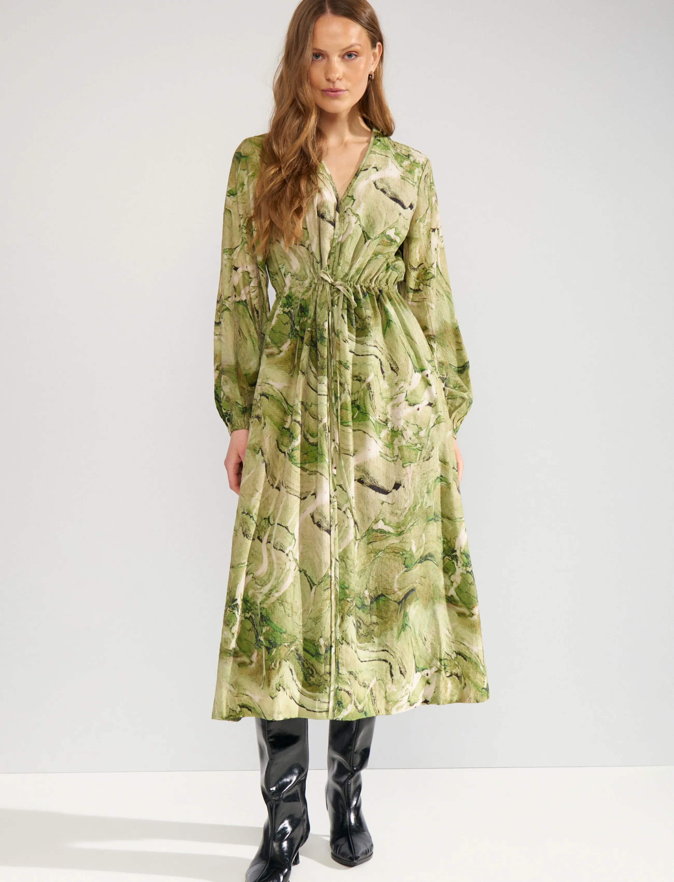 Nümph NUMARLA DRESS - Moetrendid - CALLA GREEN / green