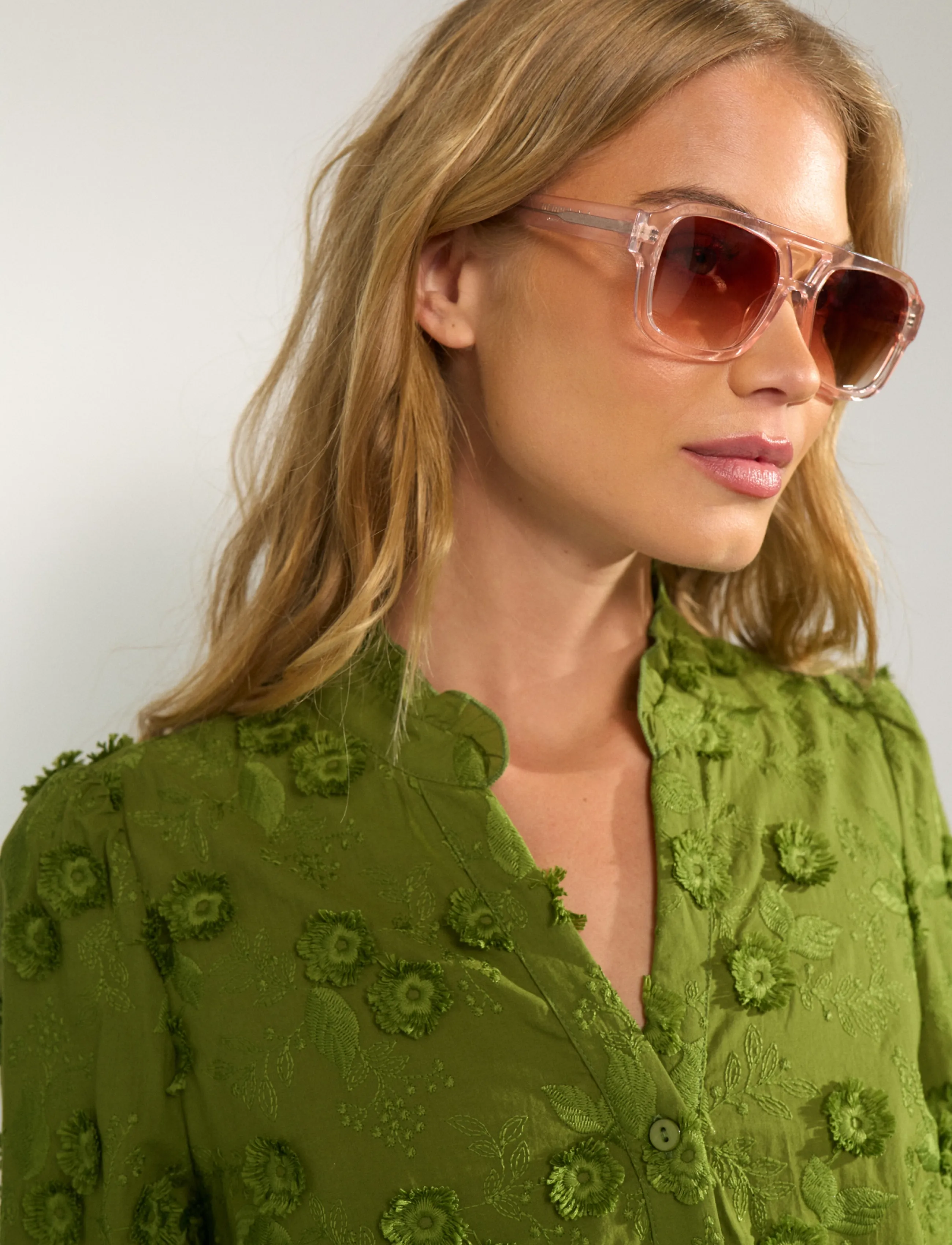 Nümph - NULENEA SHIRT - langærmede skjorter - calla green - 5
