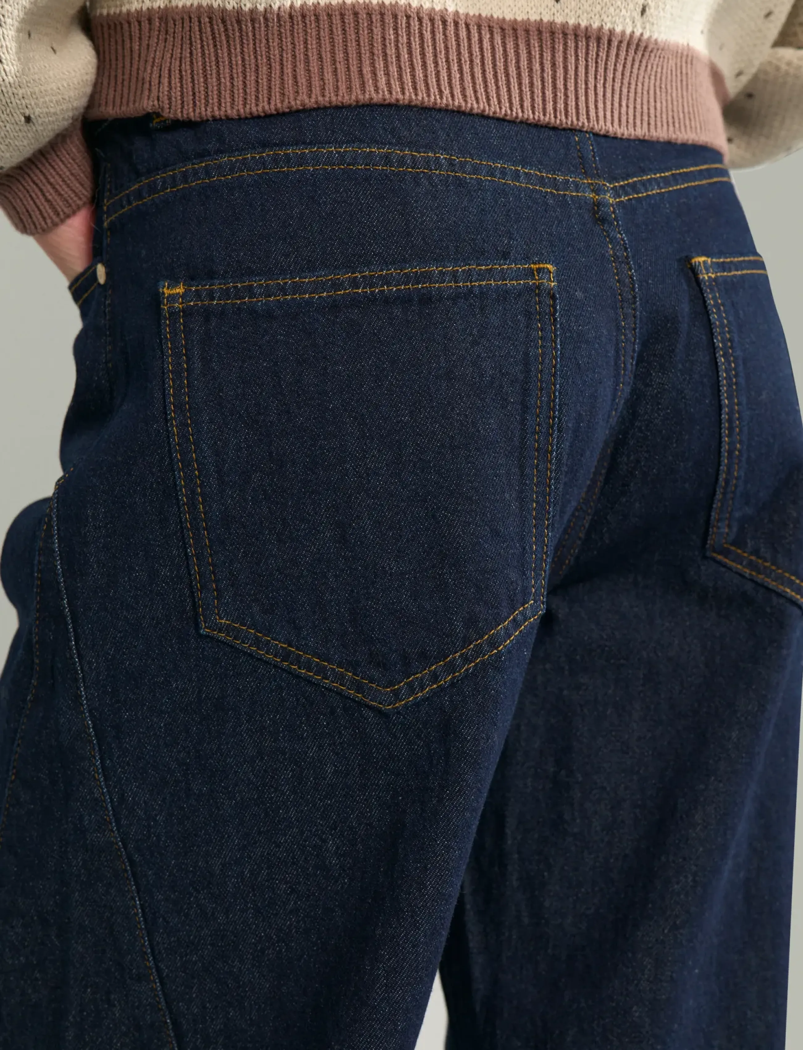NÜMPH Nuamsterdam Hr Barrel Jeans P3012 dam – bild 5