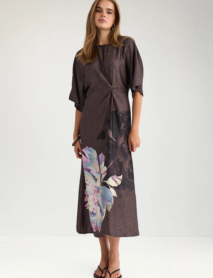 Nümph - NUCRISA DRESS - suvekleidid - black coffee - 3