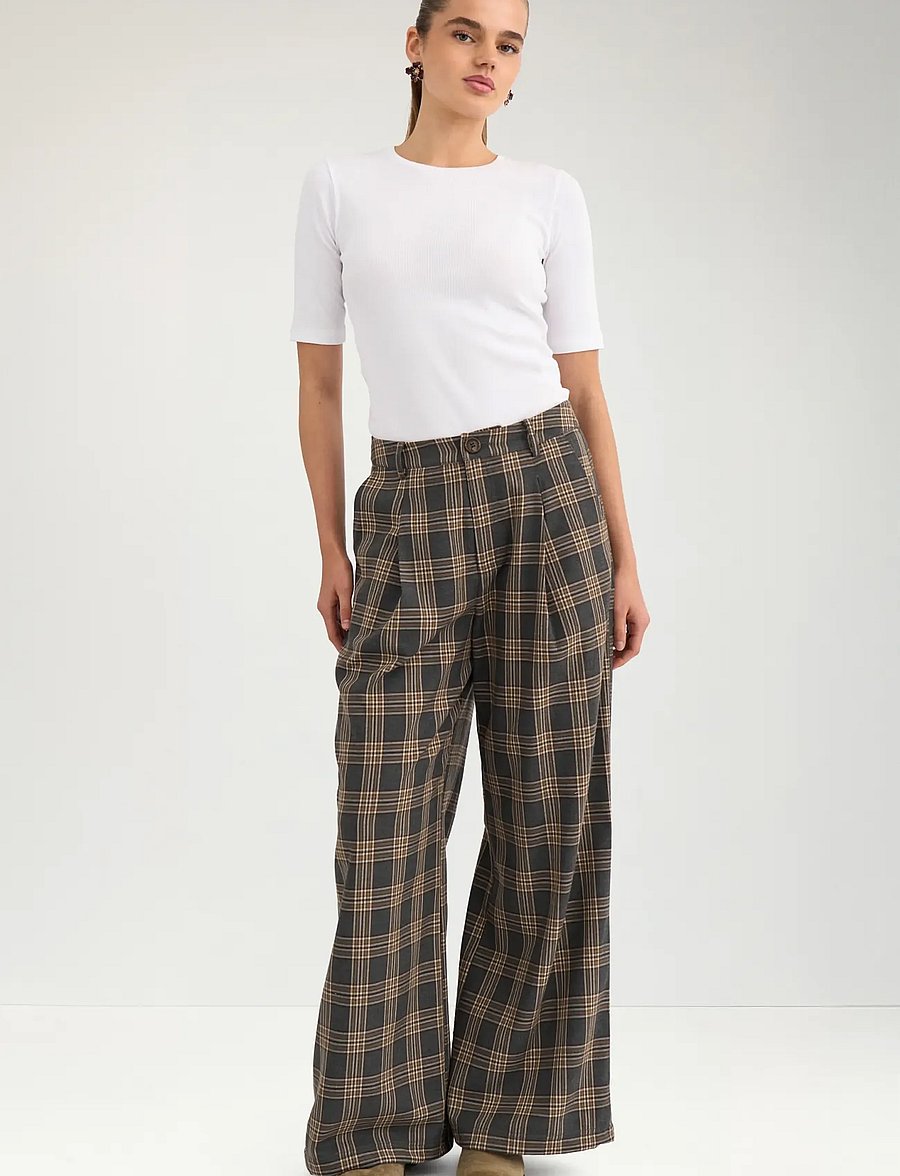 Nümph - NUKAMALA PANTS - hose mit geradem bein - dark grey melange - 0