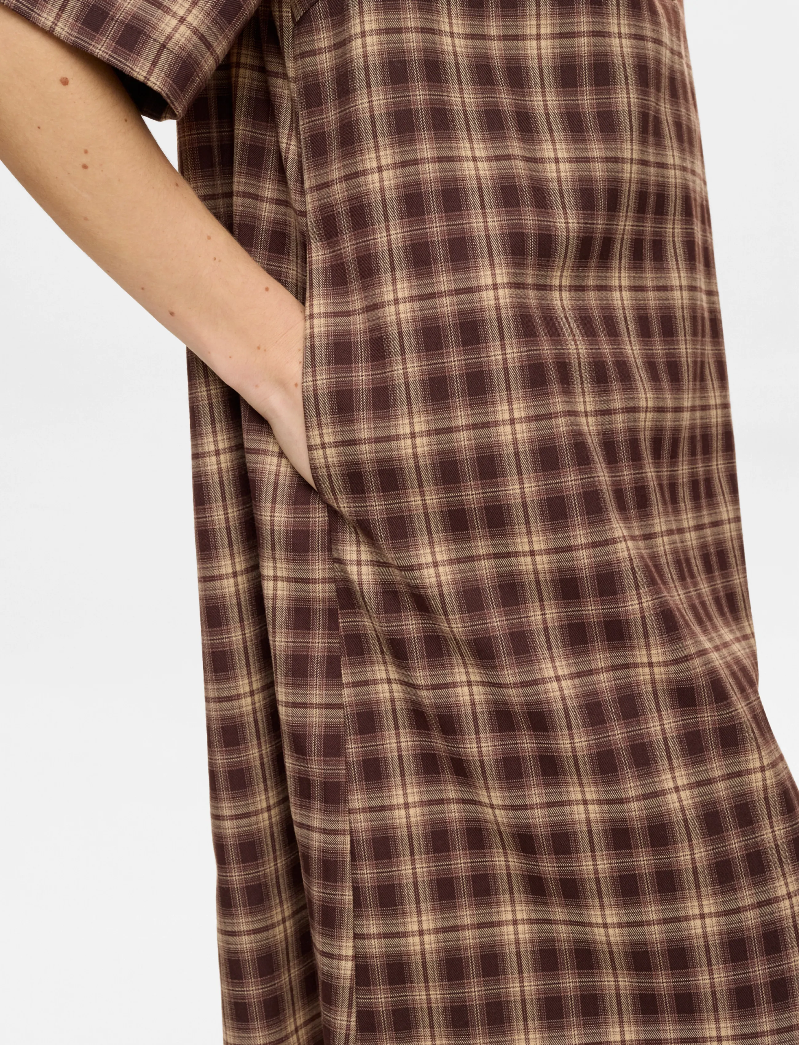 Nümph - NUMARLIE DRESS - shirt dresses - black coffee - 5